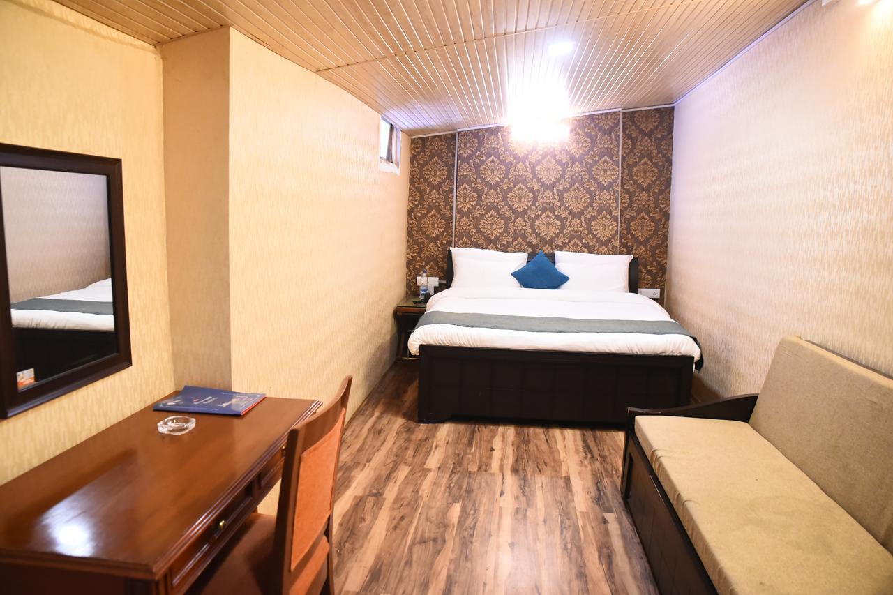 Hotel Skylark Nainital Esterno foto